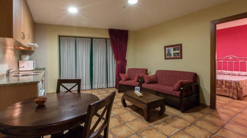Apartamentos Villa De Cabrales Arenas De Cabrales Δωμάτιο φωτογραφία