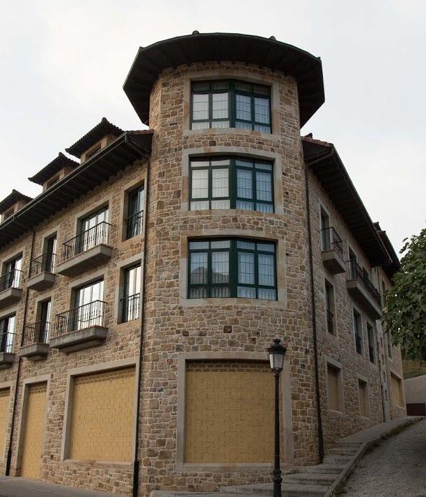 Apartamentos Villa De Cabrales Arenas De Cabrales Εξωτερικό φωτογραφία